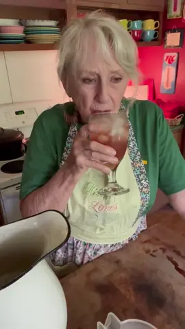 Peach Tea - listen , I made my own tea with Georgia peaches combined withwww.yallsweettea.com Talk about quenching my thirst, it did!Oh my word , absolutely delicious !#brendaganttbiscuits #brendagantt #brendaganttcooking