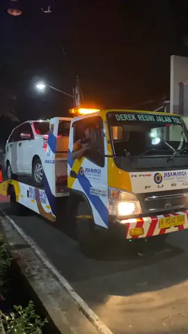 Mobil Mogok di Tol Bawen