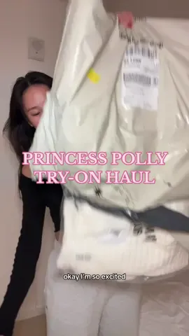ive been OBSESSED with anything baggy/flowy but like… in an effortless way… you know? #princesspollyhaul #girlworld #softgirlstyle #femininestyle 