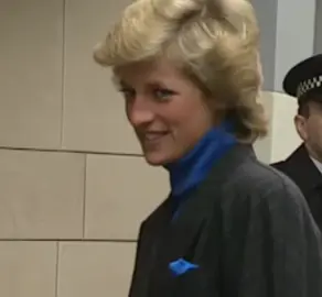 Diana was SO beautiful💗💭. #diana #royalfamily #dianaspencer #foryou #dianaspencer #princess #princessdianaofwales #princessdiana #fypシ゚viral  #edição #edit #britanic #royalfamilyedits #Diana #princessdianaedit #princessdianaforever #princess #princessdianaofwales #diana #viralvideo #fypシ゚viral #dianaspencer 