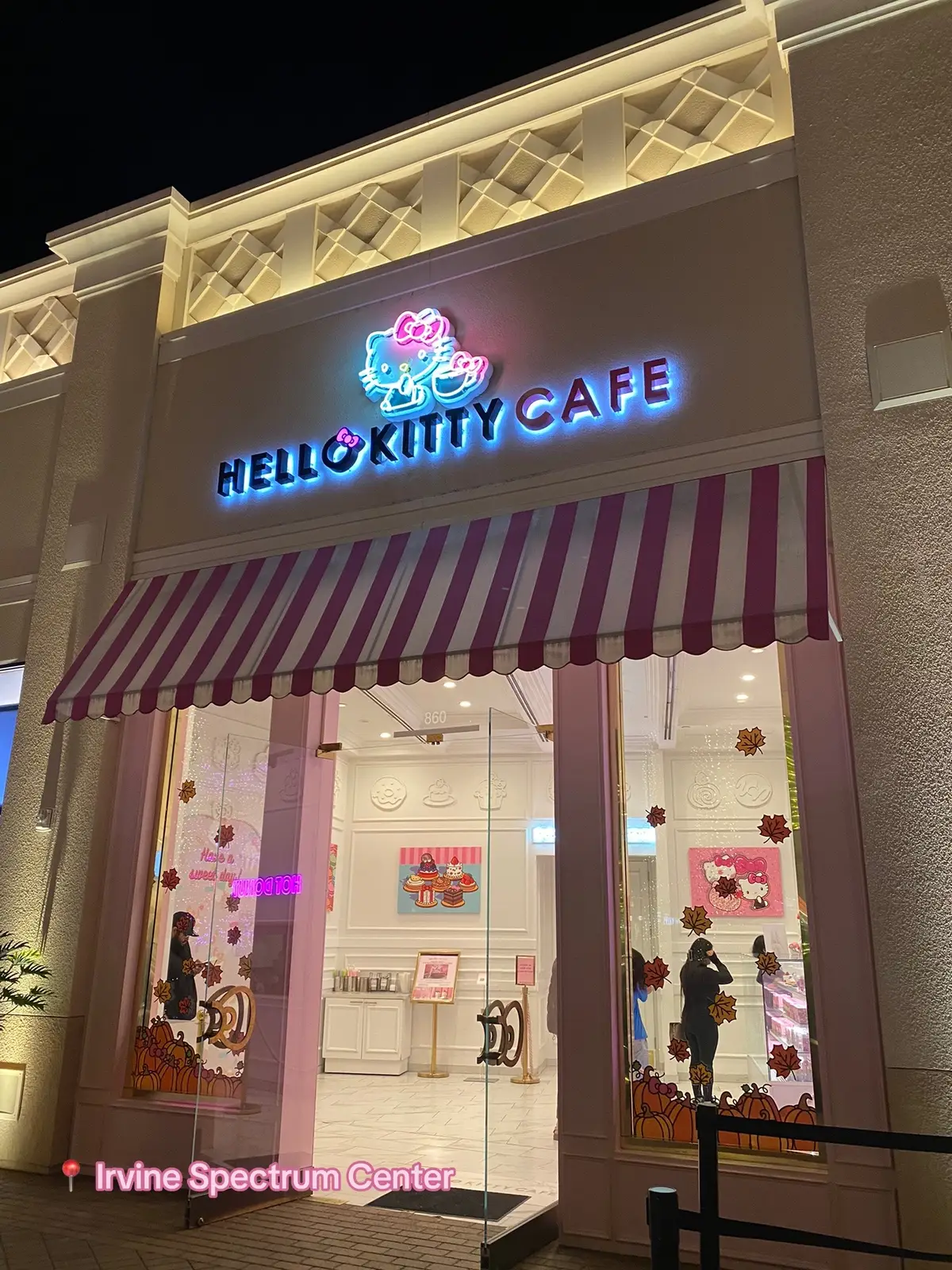 #hellokitty #hellokittycafe #orangecounty 