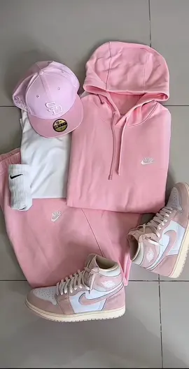Pink - outfit 💖  #pinkoutfit #mensfashion #StreetStyle #nike #viral 