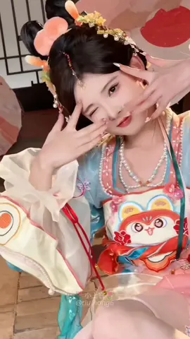 Tiểu thượng quan #小上官  #xuhuong #viral #gaixinhtiktok #gaixinhtrungquoc #cosplay #gaixinhchina #chinagirl #hanfugirl #douyin #theanh28 #schannel #trend #fyp #GamingOnTikTok 