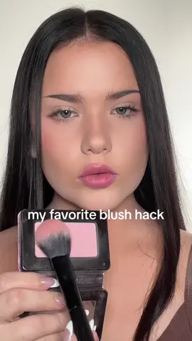 my favorite blush hack  #makeup #blush #fypシ #makeuptutorial #blushhack #blushtutorial #makemefamous 