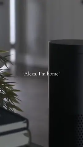 Create the perfect ‘Welcome’ scene with GearHead home automation 🏠 Lights, music, curtains – customize it all to greet you right as you arrive. . . . . . #smarthome #smartliving #smarthomes #architect #homedesign 