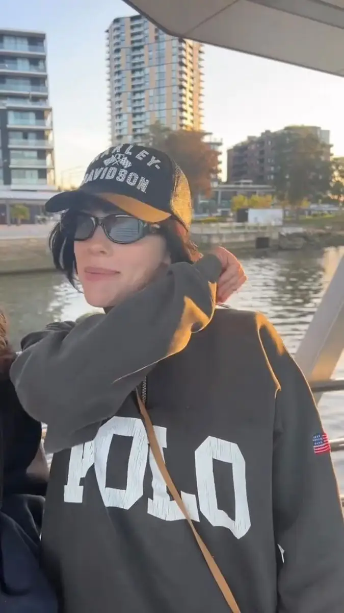 Has her own style😎@BILLIE EILISH #eilishno3 #2023 #variaty #newalbum #BillieEilish 