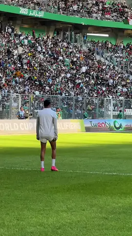 Riyad Mahrez #skills #control 👀 #sporgünlükleri #futbolunkalbi  📹cr: @⚜️ Kader_tou ⚜️ 