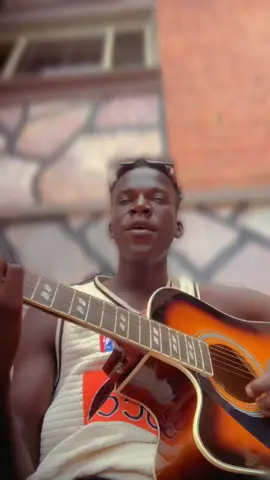 A Song of all times🎸❤️❤️❤️From the Great late Mozey Radio👑💪#rip and @Weaselmanizo😎 💪  #fypシ #singing #ngamba #cover #guitarcover #trending #foryourpage #radioandweasel #thugmirmusic