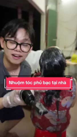 Nhuộm tóc phủ bạc tại nhà cho bố mẹ kịp đón tết #LearnOnTikTok #vulacimax #vulaci #HuyTienIch #muataitiktok 