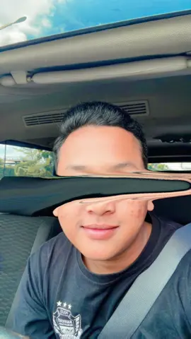 There’s no eyes