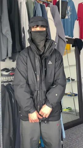 Nike ACG #Asmr this is a 2000’s nike acg multi-pocket ski jacket from uppernostril.com! My favourite feature is by far the hood fit 😍 #stussytee #stussyhoodie #stussy #nikeacg #nikeairmax95 #airmax95 #blokecore #vintagenike #baggyniketrackpants #niketech #belfastboy #belfastcity #belfastcitycentre #belfastbusiness #belfastlocal #supportsmallbusinesses #belfasttiktok #eastbelfast #eastbelfasthoods😷 #belfasthoods #belfastfoodie #northernirelandtiktok #ni #northernirelandaccent #northernirelandcarscene