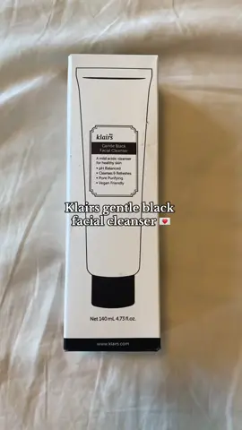 new holy grail? #fromcalvin #fyp #klairs #koreanskincare #kskincare #products #ate #relatable #cleanser #dryskin #acne 