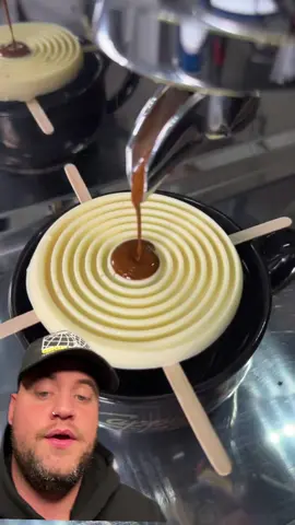 #duet IMAGINE HAVING A COFFEE LIKE THIS PLEASEEEE - @Latteartcity - IG - richardsalesofficial #viral #xyzbca #FYP 