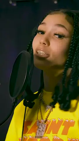 let's take it back to #2021 when @Coi performed her viral hit song 