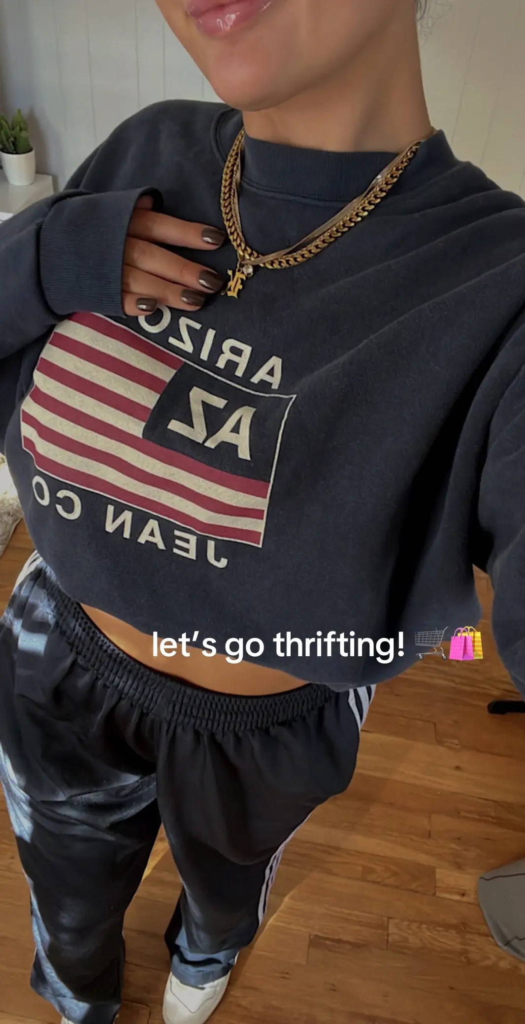 thrifting is my happy place 🥰