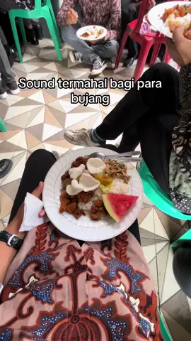 Sementara jadi tamu undangan #hajatan