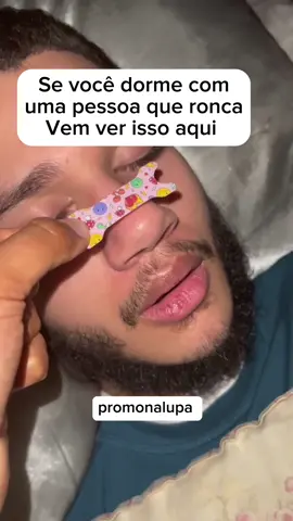 Dilatadores nasais para aliviar o ronco, encontrei na Shopee! ✅Você pode encontrar o link por aqui 👇🏻 ➡️ clicando no símbolo do ig na nossa bio, nos chame que por lá te enviamos o link Siga @promonalupa para mais promoções e achados ✨ #acheinashopee #achadinhos #achadinhosshopee #comprasonline #compras #ronco #fyp #nasal #nose #lifehacks #comprinhas #dormirbem #dormir #sono #sonotranquilo #sleep #capcut 