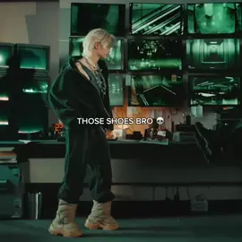 HOW CAN U PUT THESE ON AN OUTFIT AS GOOD AS THIS ONE #straykids #megaverse #fyp #kpop #herosouplvr #mv #edit #bangchan #leeknow #changbin #hyunjin #han #seungmin #felix #jeongin #tablo #epikhigh 
