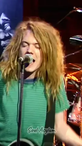 Runaway Train 🎵 Soul Asylum.