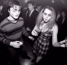 #ai #generated #art #fyp #fypシ #fypシ #harrypotter #hermoinegranger #hagrid #snape #party #club 