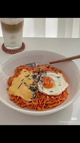 #ramen sarr chin loh🍜🍝 #crdphoto #spicynoodles #noodle #fyp #fypシ #fypシ゚viral #foryou #favoritenoodles 