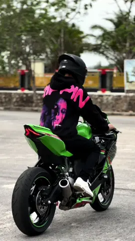 Link pembelian hoodie ad di bio🥰#zx25rr #fyp 