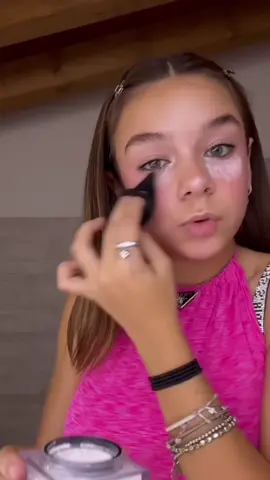 Ma la farina al posto della cipria va bene ? Chiedo per un’amica 🙆🏻‍♂️