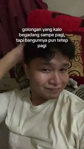 kaya otak tuh udah diset harus bangun jam 5 pagi