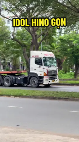 Mấy ae Hino nhìn gọn vs cứng mấy a nhỉ. Ko bit có uống DO k 😁 #xedaukeo #trucks #container 