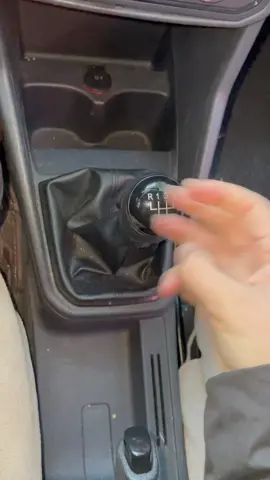 5 necessary steps for an automatic car#tiktok#howto#cartok#car#automotive  #driving  #skills  #knowledge  #fpy  #fyp  #tips  #foryou  #carsoftiktok