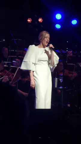 Replying to @allydarko still falling for you - Ellie Goulding is one of my favorite songs ever #elliegouldingfan #elliegoulding #elliegouldingstillfallingforyou #stillfallingforyou 