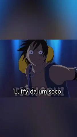 Luffy da um soco no dragão celestial #luffy #onepiece #anime #otaku #fy 