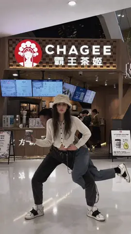 Sweetycoupl #tall girlfriend short boyfriend #funny moment