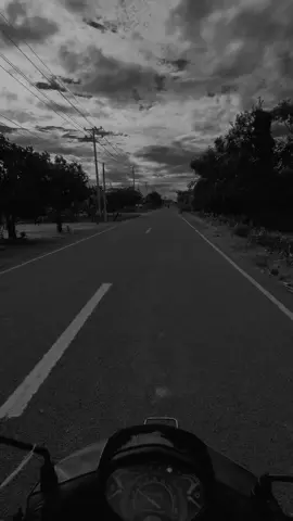 #ហេតុអ្វីយើងបែកគ្នា #អារម្មណ៍ដ៏សែនឈឺចាប់🥀💔😢 #ប្រូ_ឡាシ #brosslaシ #fyp #fypシ #foryou #alightmotion 