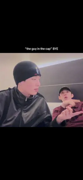 he said GET YO AHHH OUTTA HEAAAA #keeho #기호 #yoonkeeho #윤기호 #keehop1harmony #p1harmony  #피원하모니 #p1ece #피스 #INTAK #인탁 #hwangintak #황인탁 #intakp1harmony 