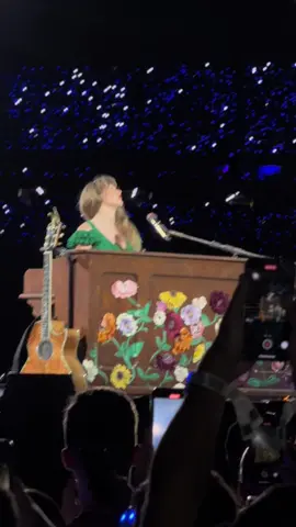 So it Goes ... Surprise song Rio night 3 #@Taylor Swift TheErasTour #erastourriodejaneiro #taylorswift #soitgoes #brazil #surprisesong 