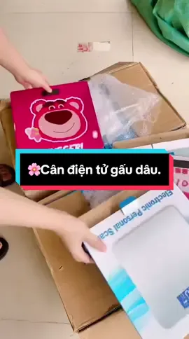 Cân điện tử sức khoẻ gấu dâu. Tiện theo dõi cân nặng cho cả gia đình.🌸  #candientu #candientuthongminh #cangaudau #cansuckhoe #giadungdaily #xuhuong #xuhuongtiktok #medobepnoidiatrung 