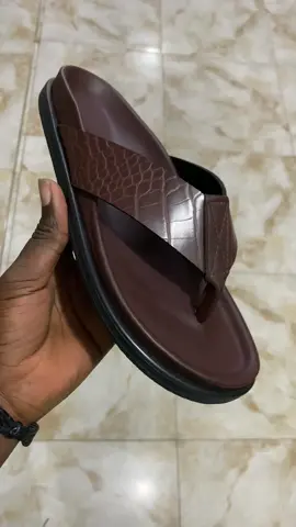 Chez zall shose sur commande Téléphone 781501090🆒 et confortable 