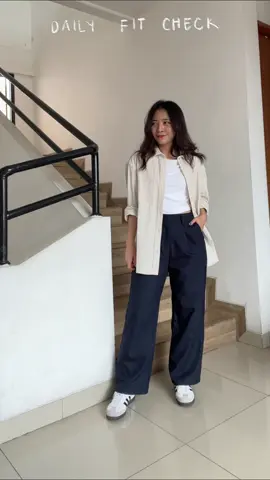 Certified outfit repeater ✔️ mid week fit check yang jaksel pol 🙂 Lemme tell you, Adidas Samba is such a solid shoes investment indeed 🫶✨