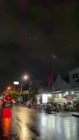 Pengen ku siji mung kowe tapi kamu nya pergi 🥀  #capcut #foryoupage #TikTokImpact #fyppppppppppppppppppppppp #storytime #sondviraltiktok #fypdongggggggg #katakatasedihkecewa #liriklagu #kataktaesthetic #laguindonesia #TikTokPromote ##sad##sadvibes🥀##vidioestestic##lagugalaubaper##lirik##jogja24jam##jogja24jam##dennycaknan##lagujawa