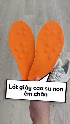 Lót giày cao su non đi khá êm chân 🥰 #anhbearmeovat #kocnet #lotgiay #lotgiayemchan #lotgiayda #lotgiaythethao #lotgiaycaosunon #lotgiaytangchieucao 