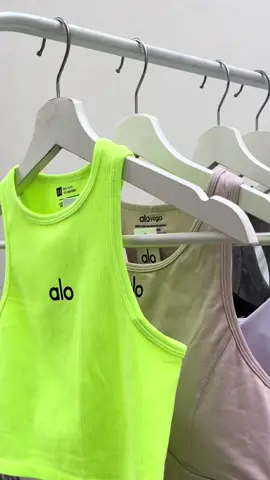 Alo Yoga. #yoga #alo #aloyoga #tops #body #fit #aesthetic #mayoreo #ropa 