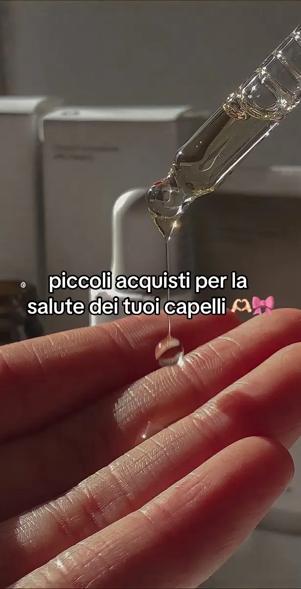 Se qualcuno ha domande non esiti a farle🫧 Se vi interessano questi prodotti li trovate nel link “capelli” in biografia💌 #hair #hairoiling #hairgrowth #hairloss #blonde #rosemaryoil #jojobaoil #woodbrush #spazzola #capelli #scalp #scalpcare #cuoiocapelluto #olio #amazonfinds  #amazon  @ 