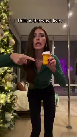 Just a baddie 🧂seasoned🧂with depression😂 #addalittlespice #holiday #thanksgiving 