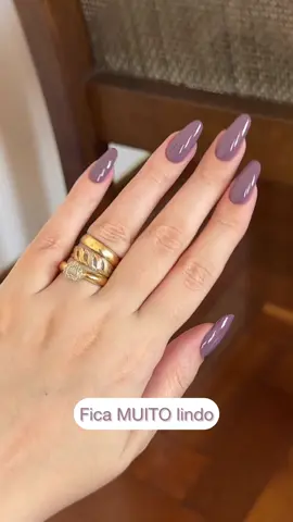 Um dos esmaltes mais lindos que já usei ❤️ #unhas #esmaltes #risqué #risquéoficial 