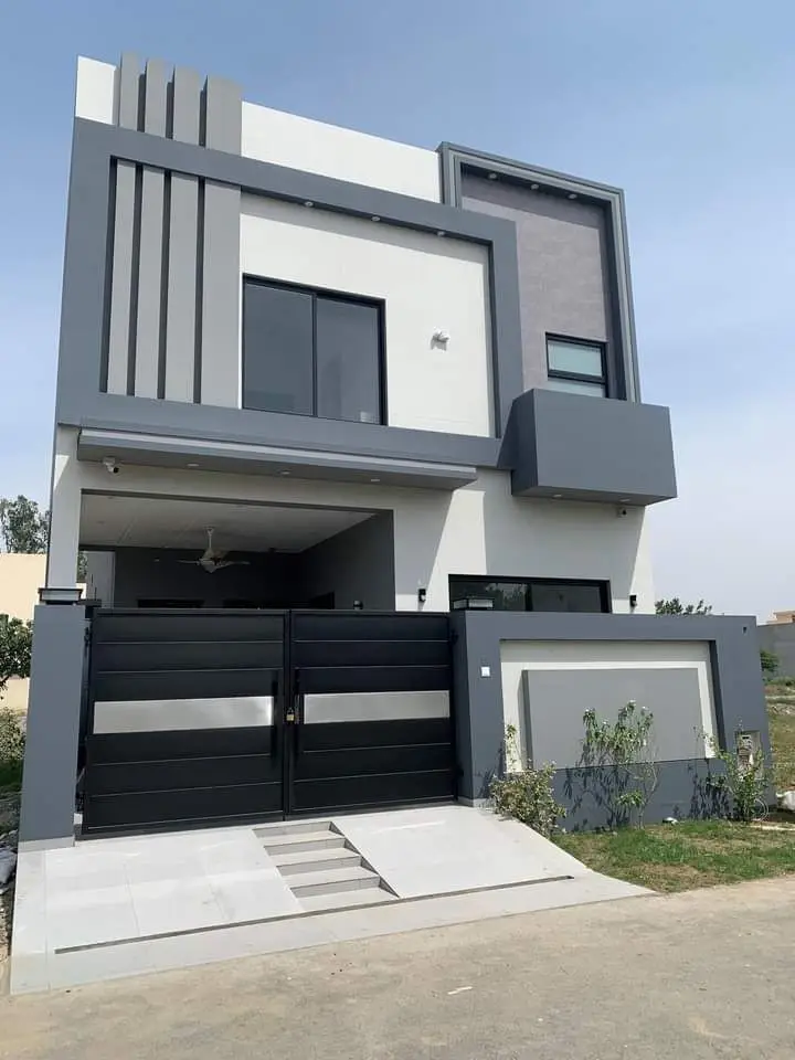 5 Marla Modren House For Sale In DHA Lahore 