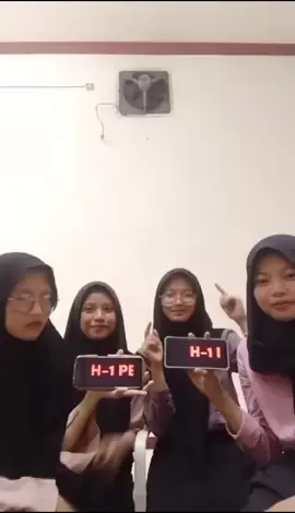 hai maniezzz, pemilu nanti kalian semua udah pada bisa milih belum??? 🤭🤭 kalau belum bisa ikut, tenang aja kawan jangan sedih. mari ikut dan dukung aksi pemilu p5 kami yuk!!    hari/tanggal : Jum'at, 24 November 2023 waktu : jam 12.40 wib s/d 14.00 wib tempat : Ruang C SMK Farmasi Tunas Bangsa  note: vote anisah ya teman-teman 🤫🤫 ⚠️VIDEO INI UNTUK MENYUKSESKAN PROYEK P5 BERTEMA SUARA DEMOKRASI⚠️ #p5 #suarademokrasi #kurikulummerdeka #smkftb #fyp #foryoupage #nomorsatu 