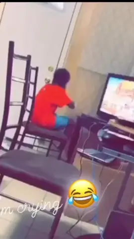 “Stop recording me 🥷” 😂😂 #fyp #meme #funny #lol #ragequit #videogames #turkeyday 