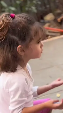 على حسب وداد 🥰🌺 ما شاء الله #mariajaafarzalzali #mariaandcataleya #mariazalzali #ماريا_جعفر #ميمي_جعفر #mimijaafar👑✨ #ماريا_العالميه👑🔥 #ماريا_كتاليا_يد_وحدة🤫 #ماريا_جعفر_زلزلي #mariacataleya #maria_cataleya #كتاليا_وماريا_الشمس_والقمر #maria_jaafar #ماريا_زلزلي #ماريا_اجمل_طفله #mariajaafar #maria_zalzali #ماريا_كتاليا #مارياوكتاليا #ماريا_اجمل_بنت_في_العالم #viral #tiktok #tik_tok #اكسبلور #اكسبلورexplore #الشعب_الصيني_ماله_حل😂😂 #capcut #capcut_edit 