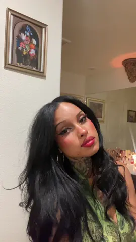 Is it time for bed yet?❤️ #redlips #wingedeyeliner #makeupoftheday #sleepygirl 